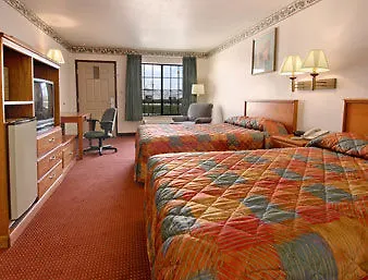 Hotel Baymont And 2*